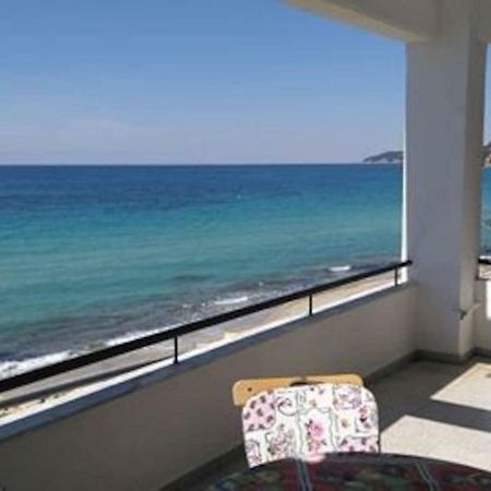 Seaside Beach House Сиври Экстерьер фото