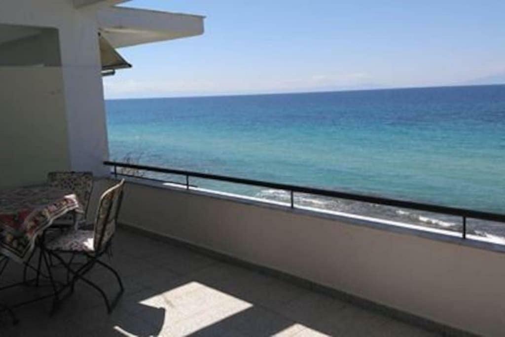 Seaside Beach House Сиври Экстерьер фото