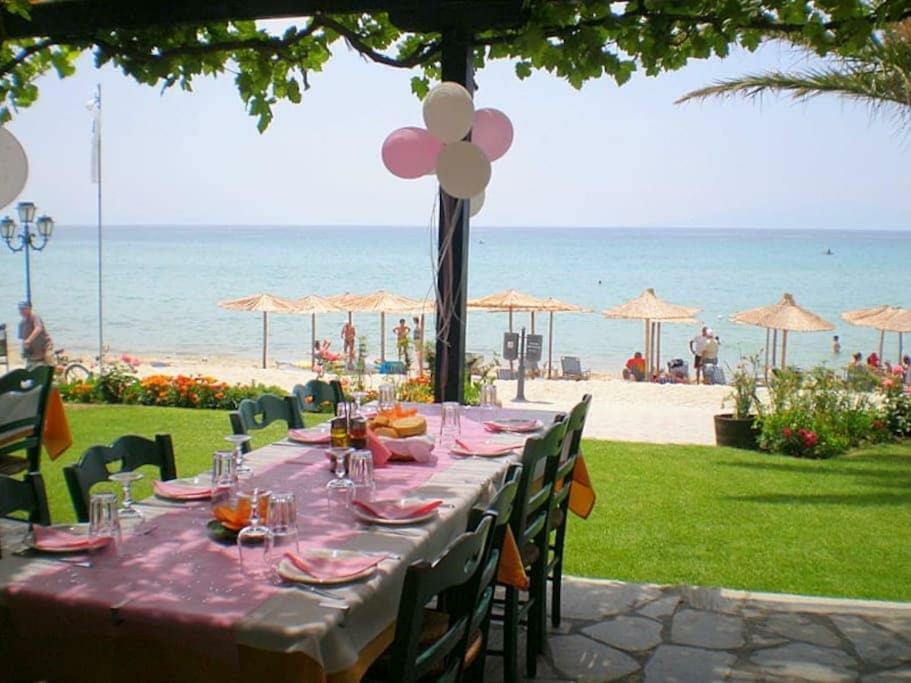 Seaside Beach House Сиври Экстерьер фото